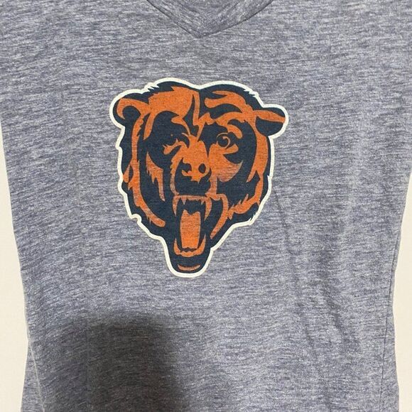 NFL Team Apparel Chicago Bears v neck t-shirt - Picture 2 of 4